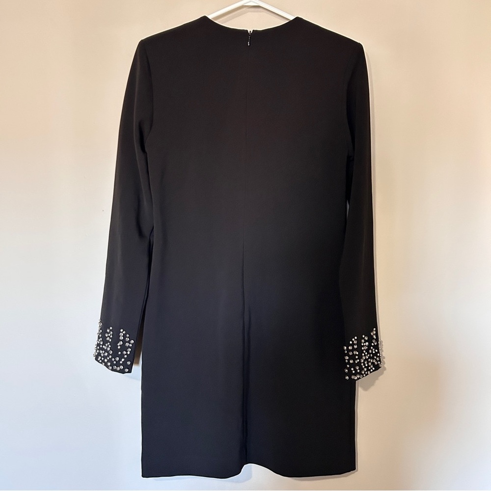 Black dress with fancy sleeves - Picture 4 of 9